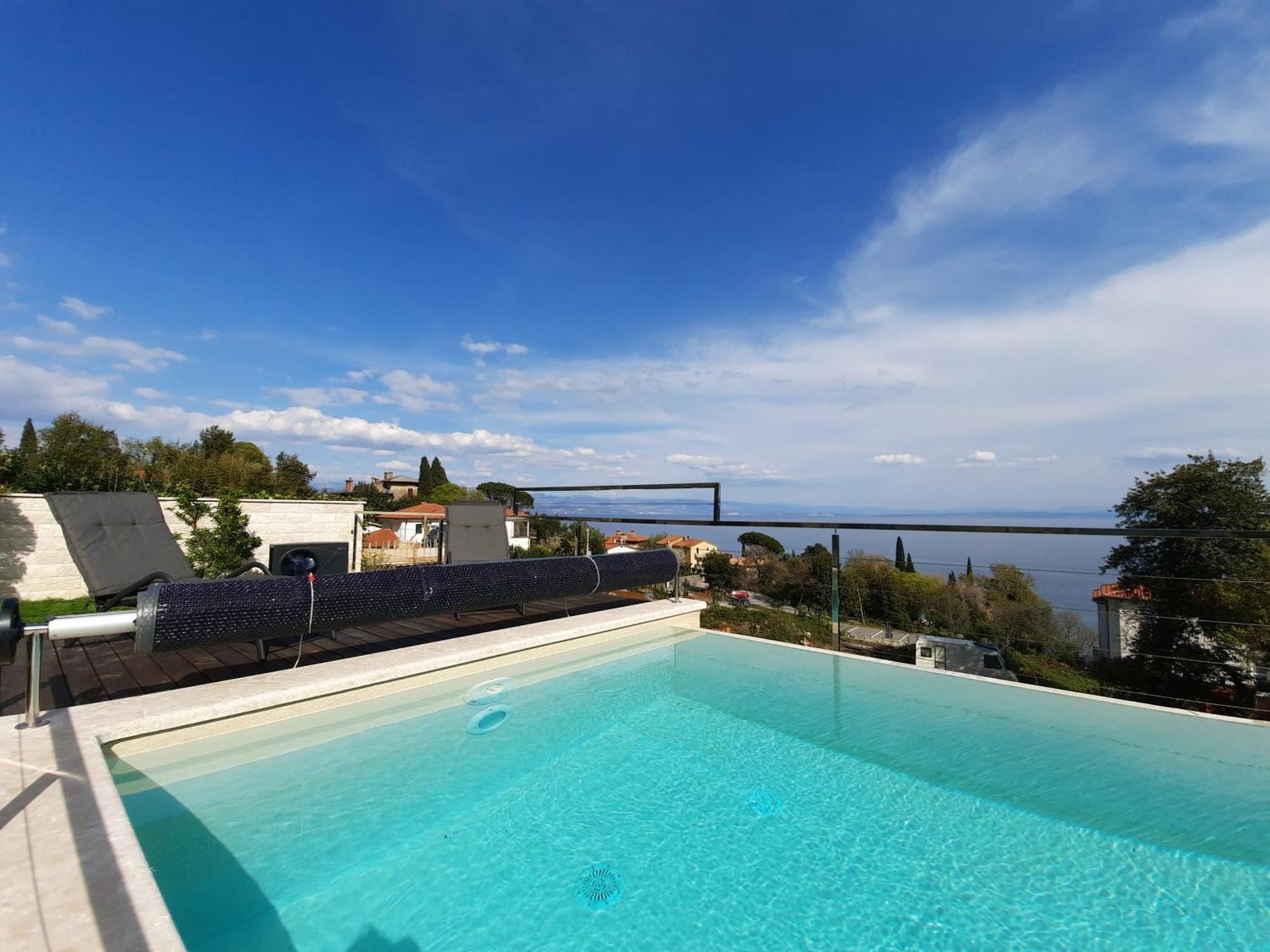 Apartment Pearl Of Kvarner Lovran Exterior foto