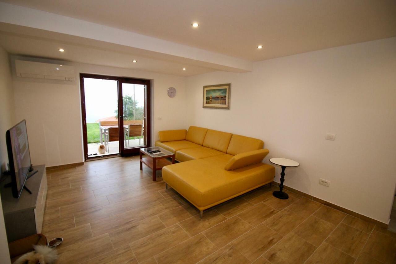 Apartment Pearl Of Kvarner Lovran Exterior foto
