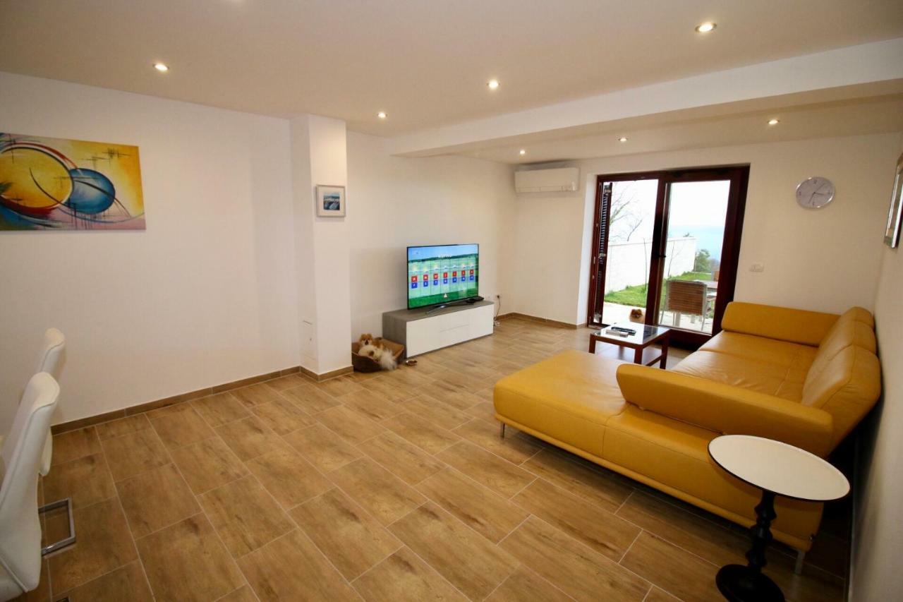 Apartment Pearl Of Kvarner Lovran Exterior foto