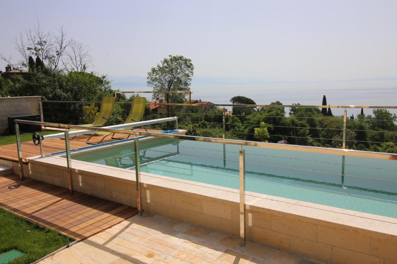Apartment Pearl Of Kvarner Lovran Exterior foto