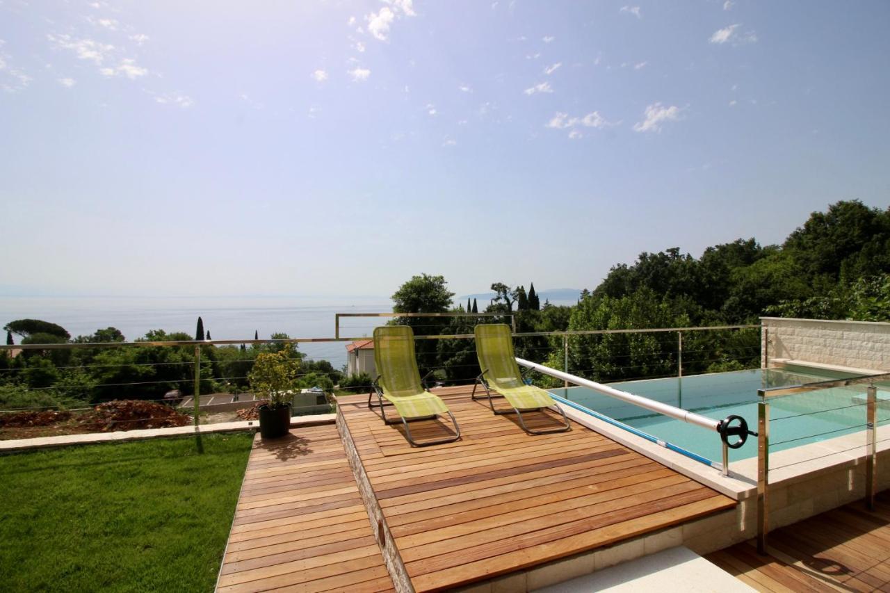 Apartment Pearl Of Kvarner Lovran Exterior foto