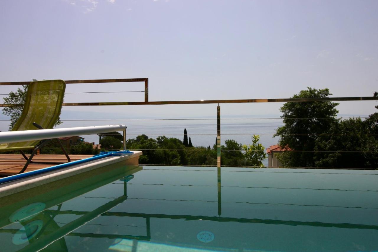 Apartment Pearl Of Kvarner Lovran Exterior foto